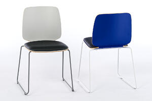 Der Stuhl Monaco KU SP in der Vorder- und Rückansicht